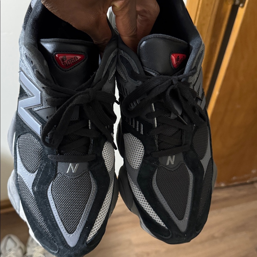New Balance Black and Silver Athletic Shoes